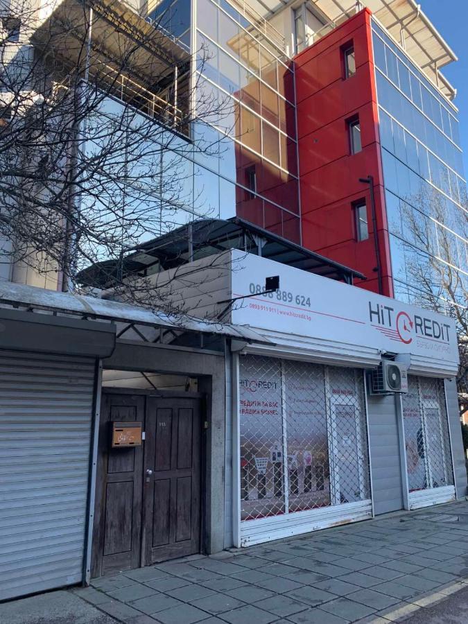 Lilia 3 Self-Check In Apartment With Hot Water Despite Prevention In The Neighborhood, Food And Drink Shop Open Until 10 Pm And Free Parking Area Next Ot 24 Hours Food And Drink Shop And Free Parking Area Sofia Zewnętrze zdjęcie