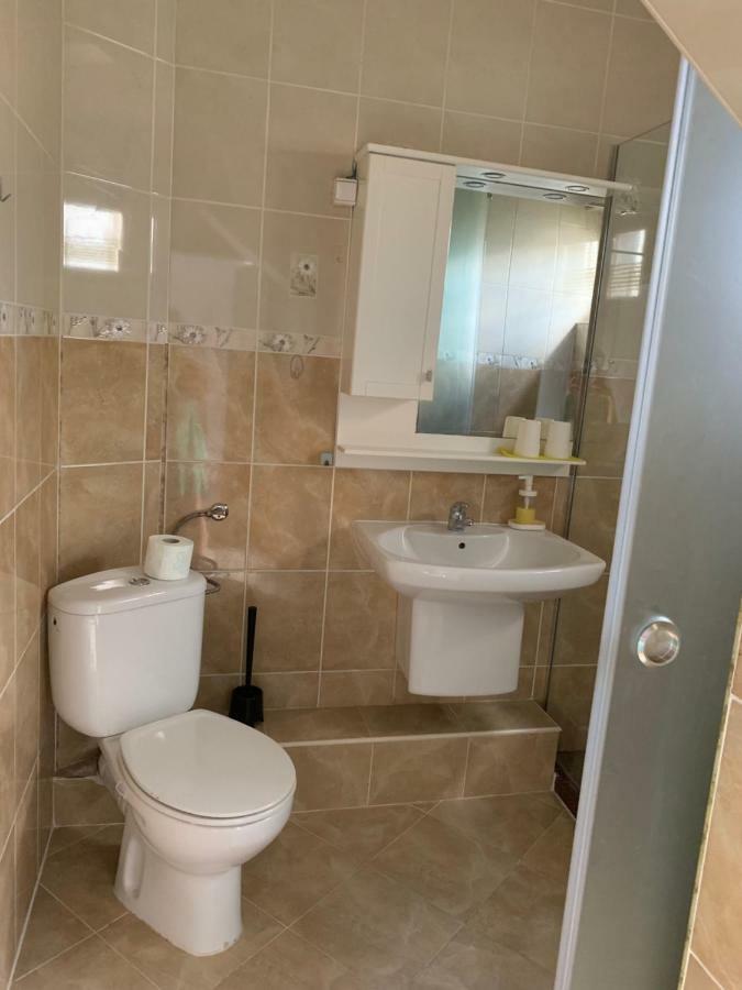 Lilia 3 Self-Check In Apartment With Hot Water Despite Prevention In The Neighborhood, Food And Drink Shop Open Until 10 Pm And Free Parking Area Next Ot 24 Hours Food And Drink Shop And Free Parking Area Sofia Zewnętrze zdjęcie